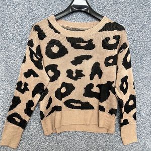 MOLFROA Womens Winter Long Sleeve Leopard Print Knits Loose Crew Neck Sweaters